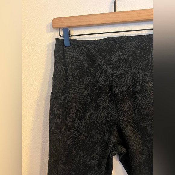 Danskin Black Leggings with Stretchy Fit and Wide Waistband♥️ - Picture 2 of 4